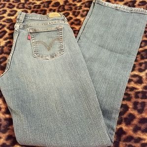 Levi's 515 Boot Cut Size 6 Long